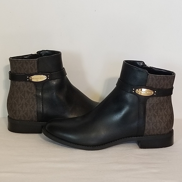 Michael Kors Finley Flat Bootie Size 7.5 - Picture 1 of 11